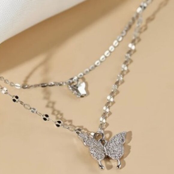 Double-Layered Butterfly Pendant Necklace Sparkling Rhinestones Minimalist - Picture 3 of 7